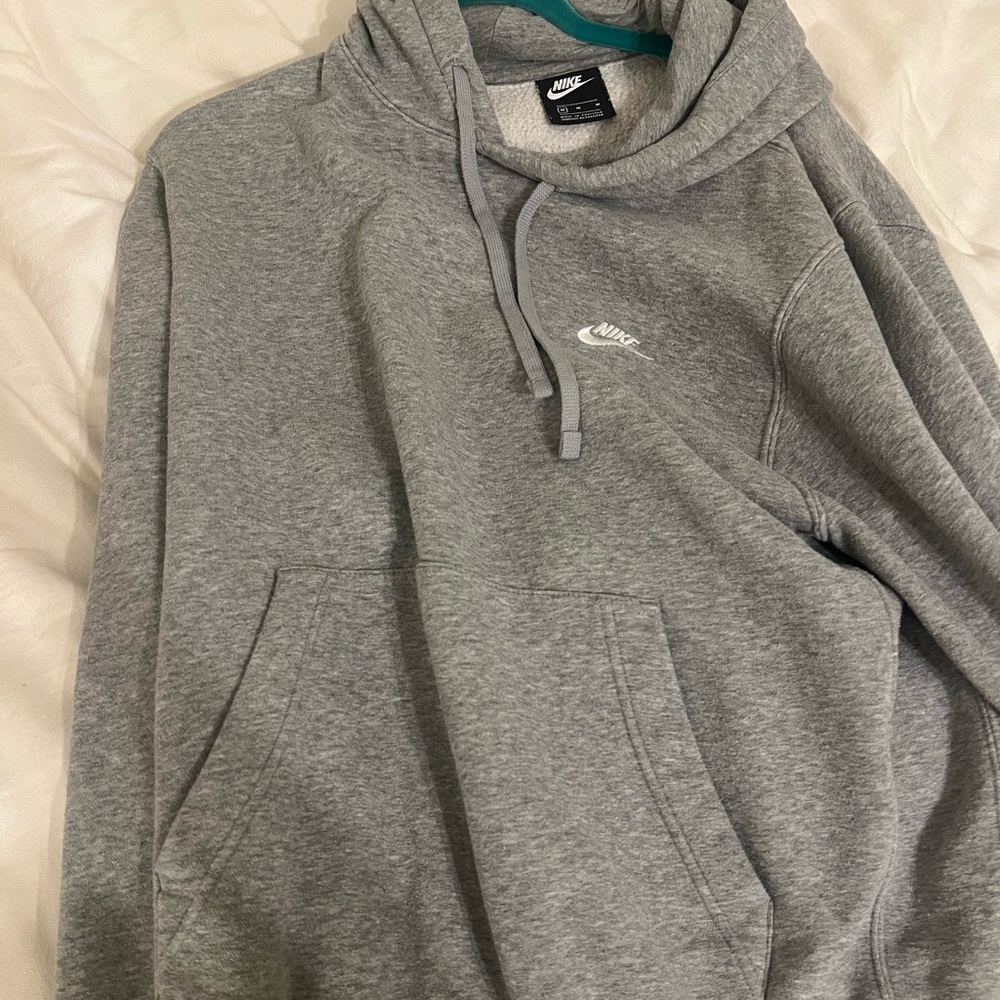 Nike Men's Gray Hoodie Sweater